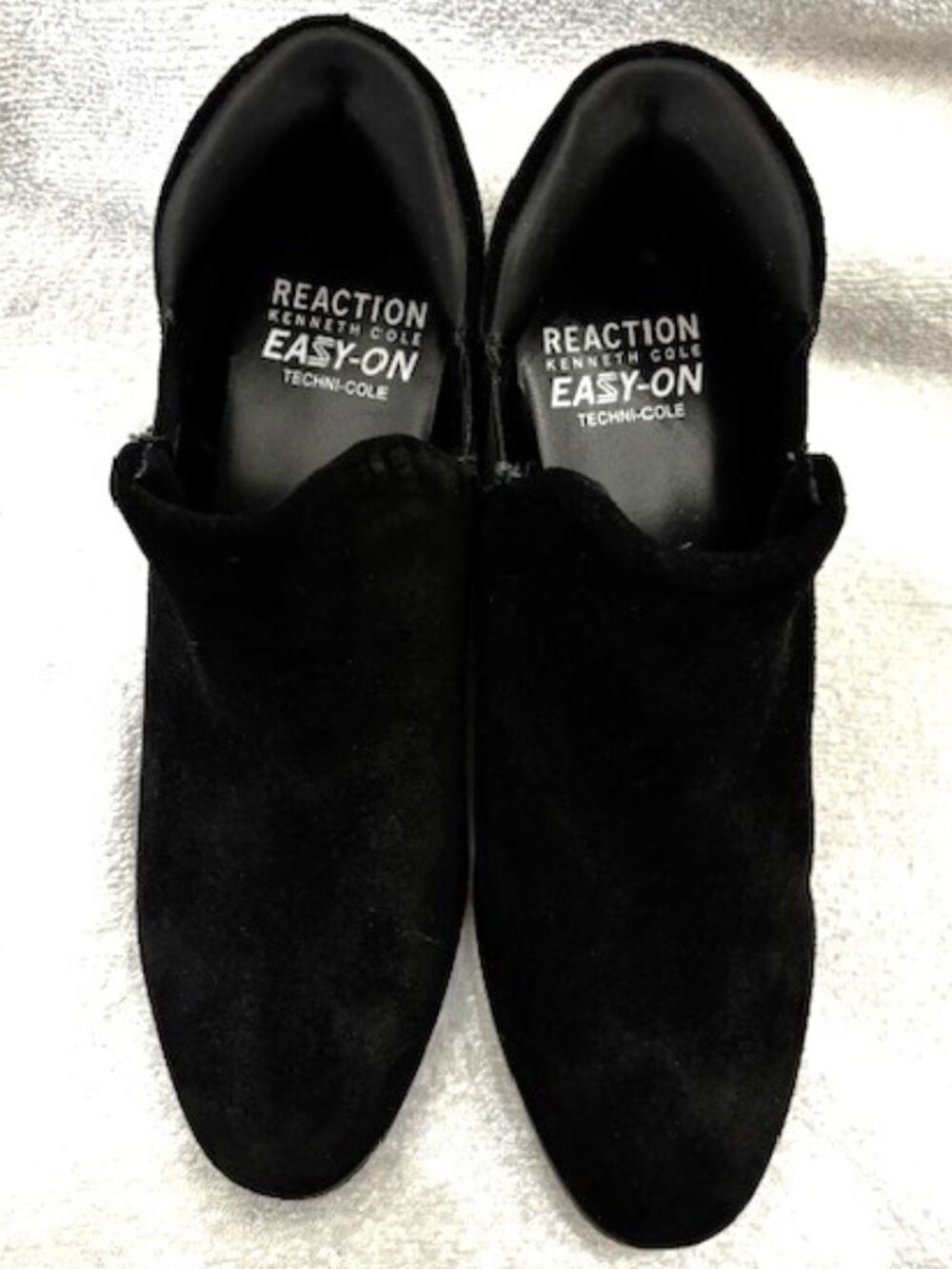 Reaction by Kenneth Cole Easy-On black suede leather booties NWT Size 8-1/2